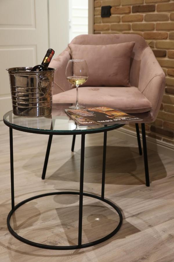 Ardenica Boutique Hotel Lushnje Bagian luar foto
