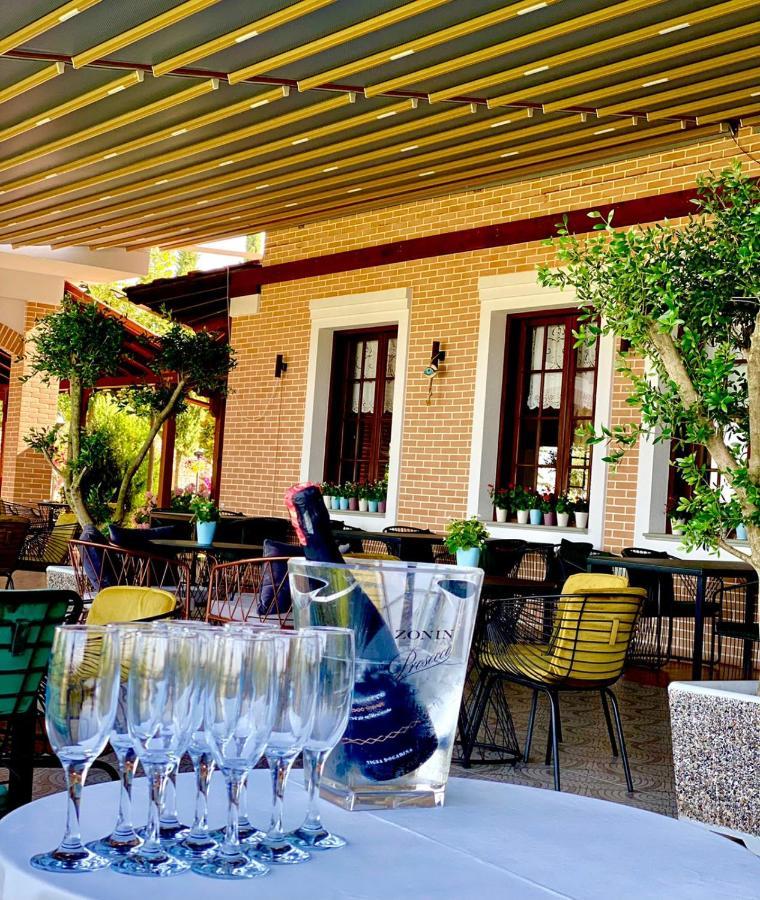 Ardenica Boutique Hotel Lushnje Bagian luar foto