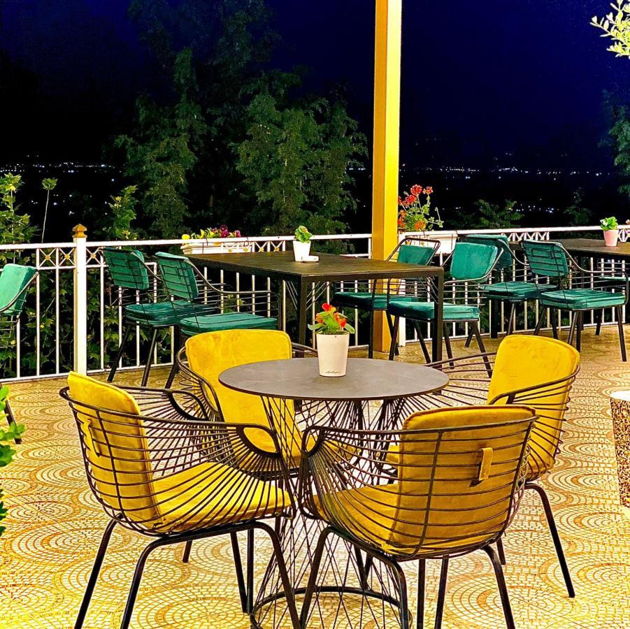 Ardenica Boutique Hotel Lushnje Bagian luar foto
