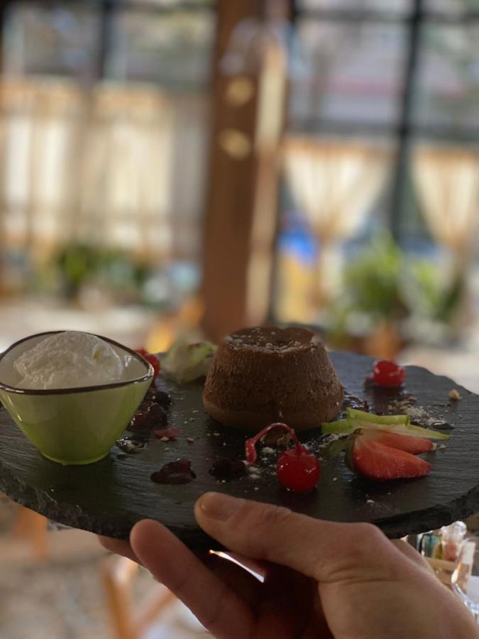 Ardenica Boutique Hotel Lushnje Bagian luar foto