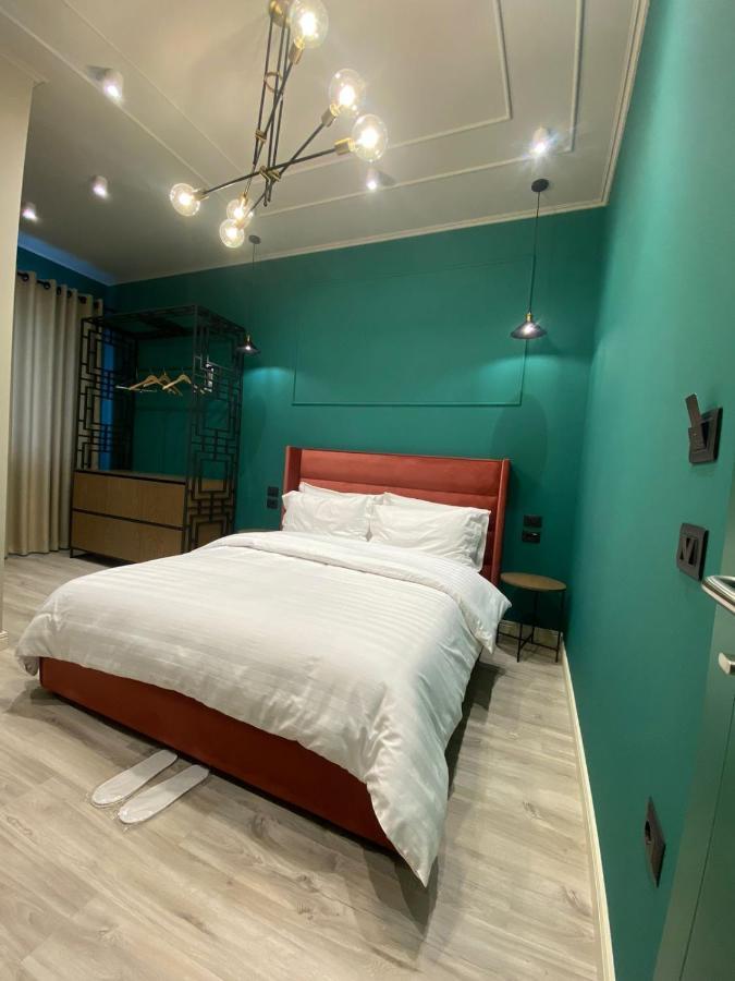 Ardenica Boutique Hotel Lushnje Bagian luar foto